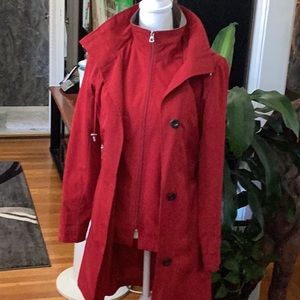 Gallery raincoat